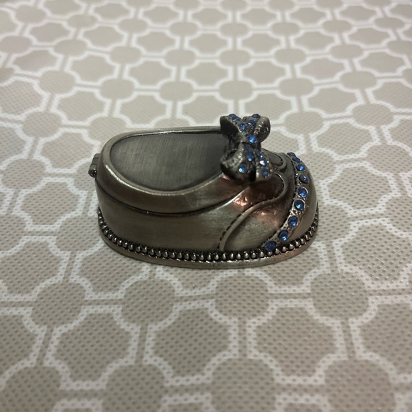 Silver metal baby shoe - Picture 3 of 6